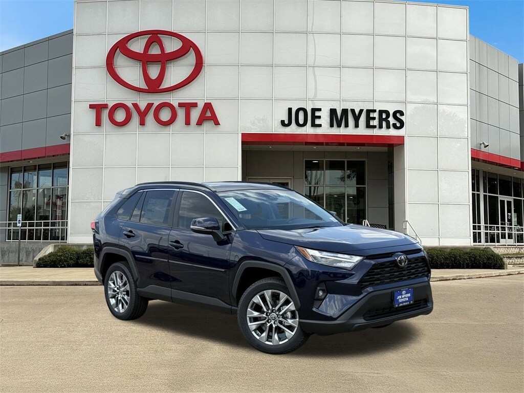 2025 Toyota RAV4 XLE Premium photo 2