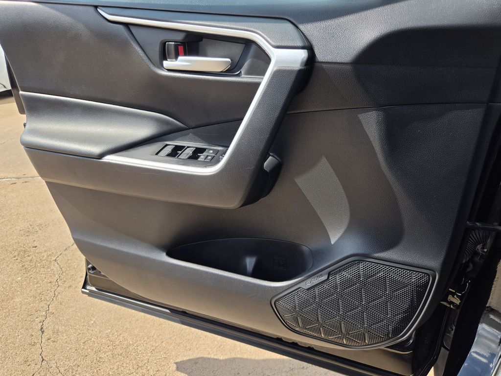 Used 2025 Midnight Black Metallic Toyota XLE image 26
