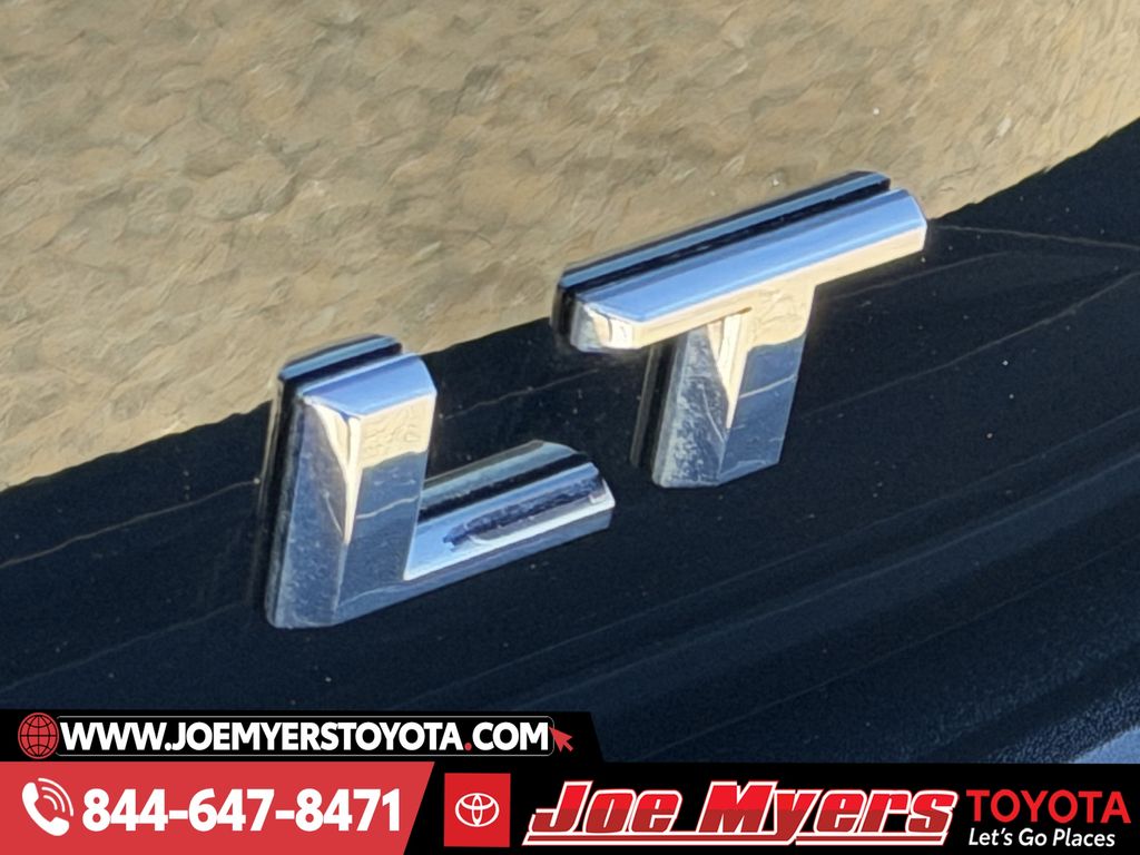 Used 2025 Black Chevrolet LT image 11