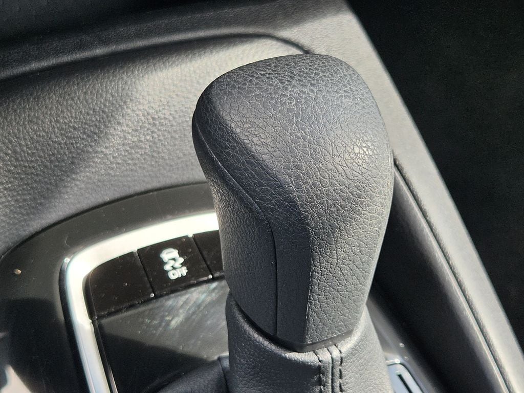 Used 2026 Ice Toyota LE image 20