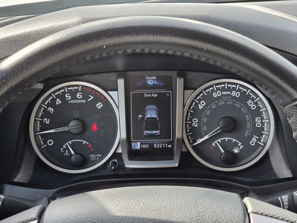 Used 2023 Ice Toyota SR5 image 15