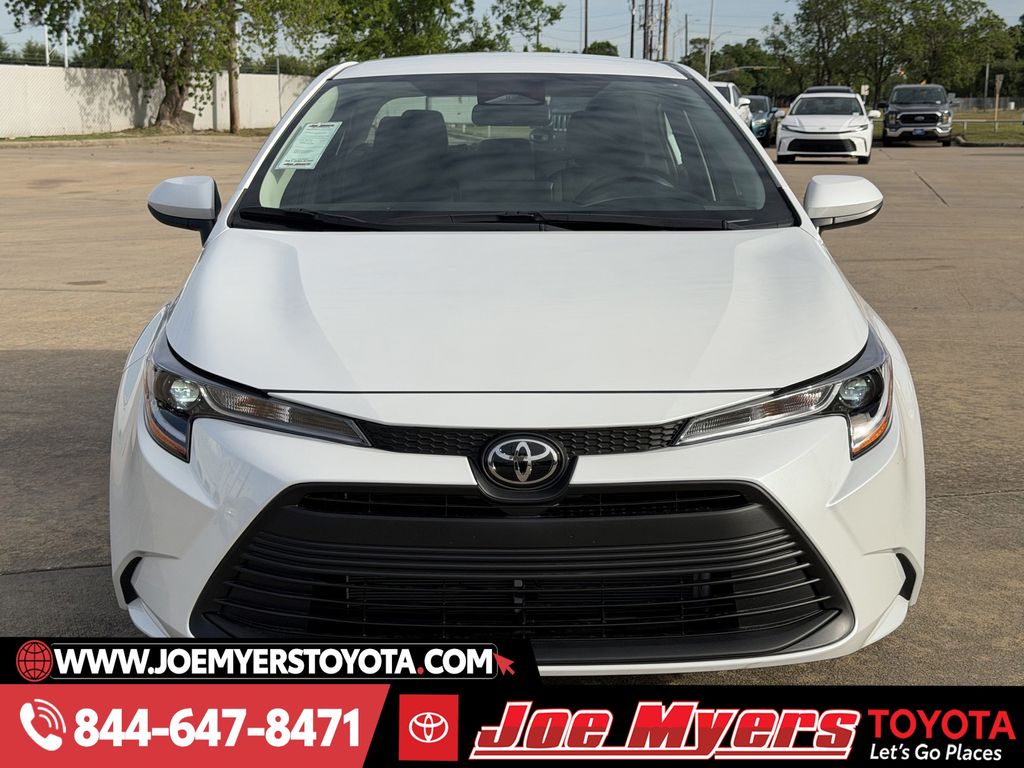 Certified Used 2026 Pearl Toyota LE image 3
