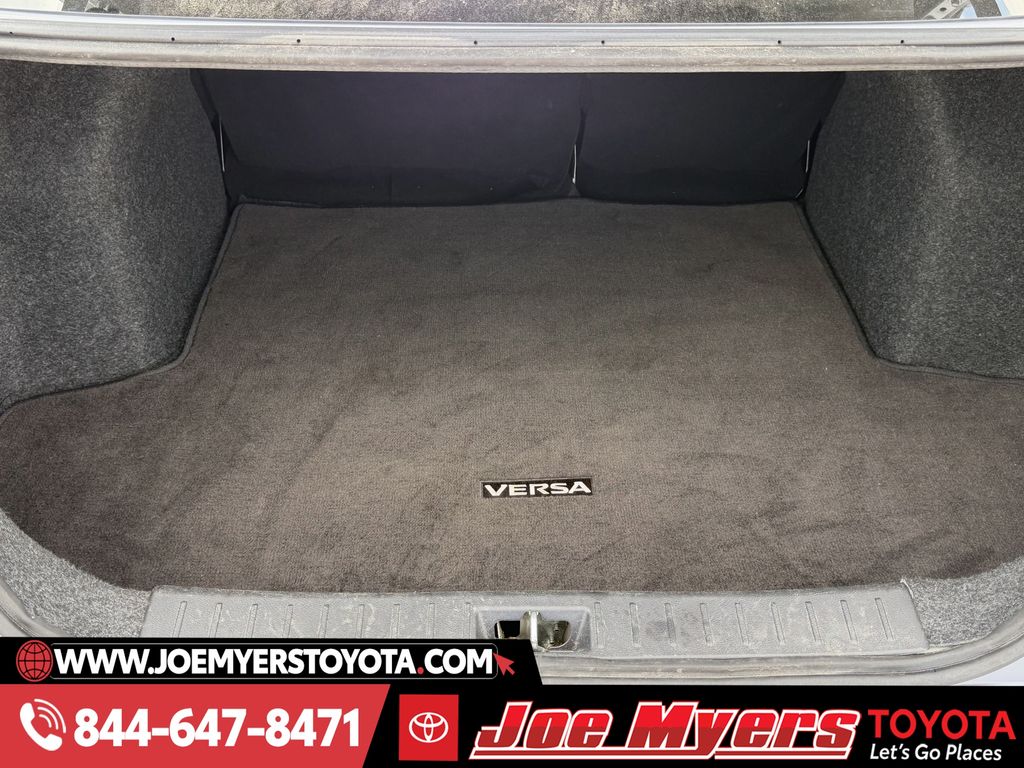 Used 2025 Gray Sky Pearl Nissan 1.6 SV image 27