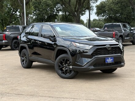 2025 Toyota RAV4 LE SUV