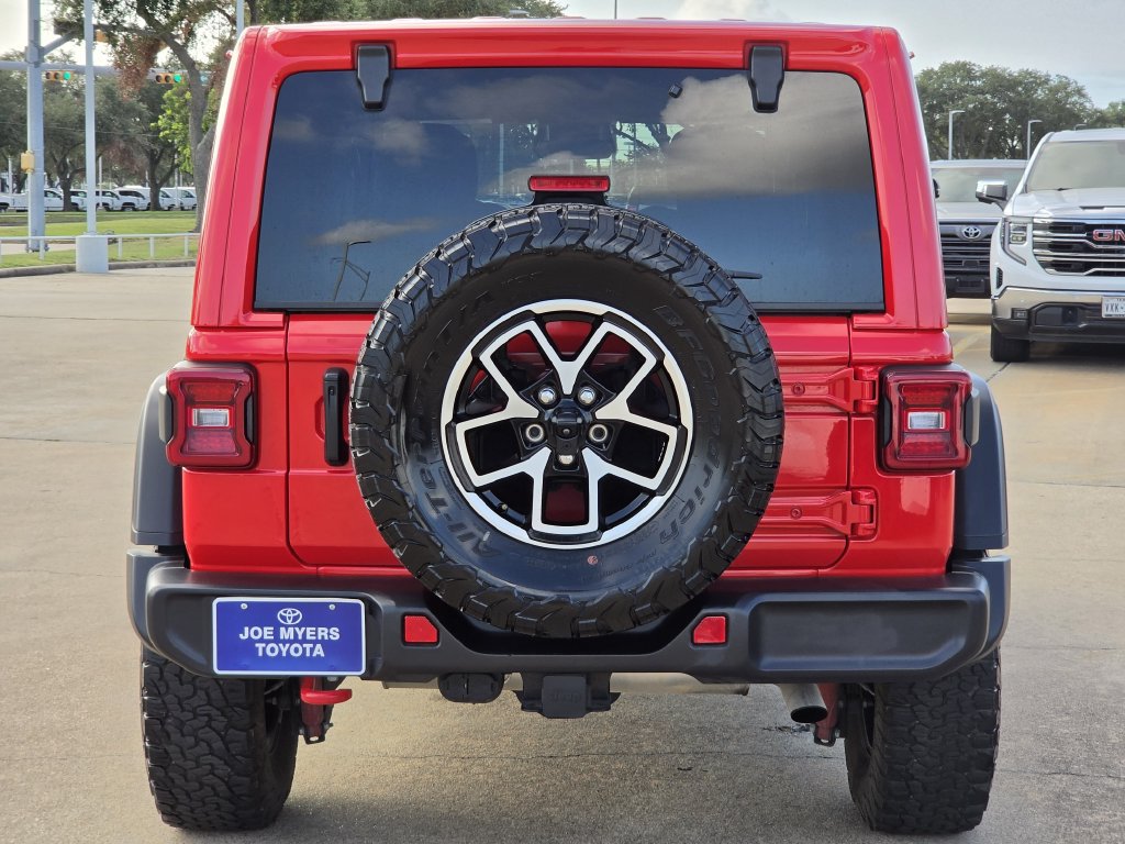Used 2025 Firecracker Red Clearcoat Jeep Rubicon image 8