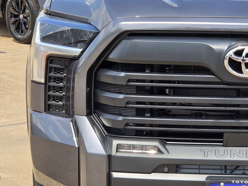 New 2026 Magnetic Gray Meta Toyota SR5 image 5