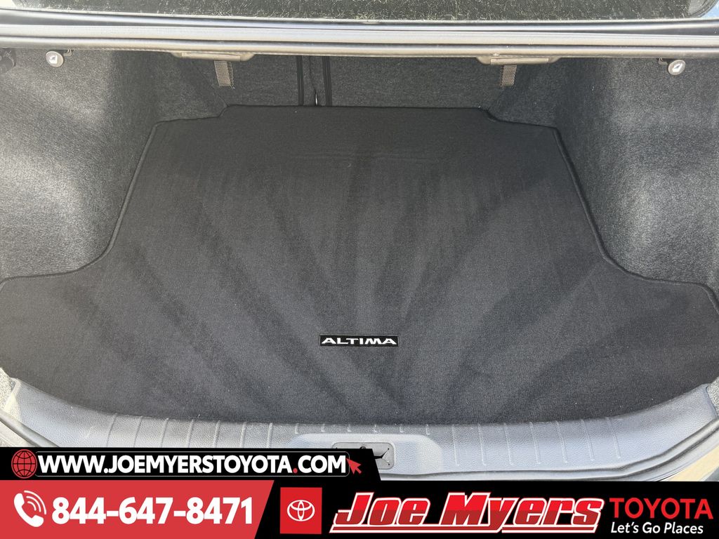 Used 2022 Storm Blue Metallic Nissan 2.5 SL image 31