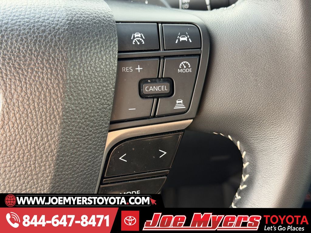 Used 2025 Ice Cap Toyota SE image 23