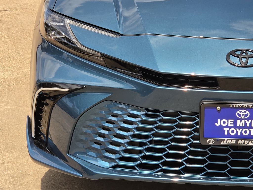 New 2026 Ocean Gem Toyota XSE image 5