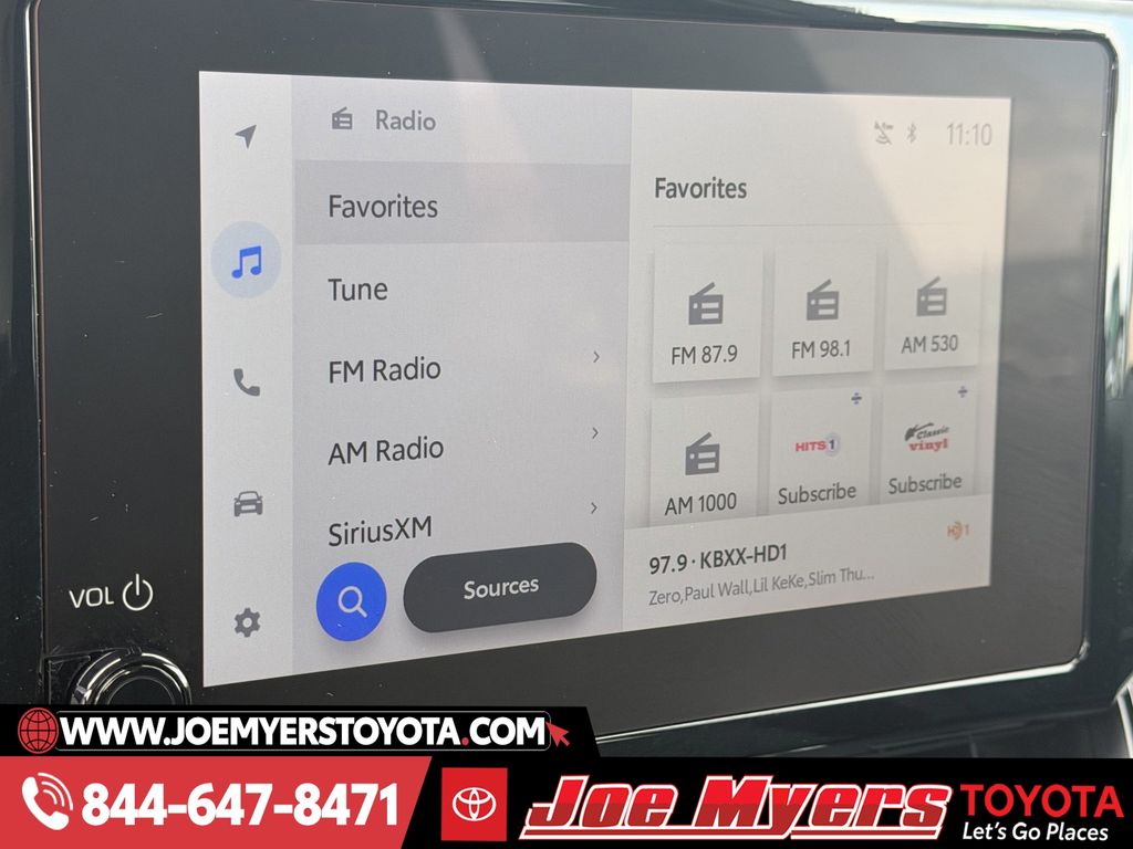 Used 2025 Ice Cap Toyota LE image 18