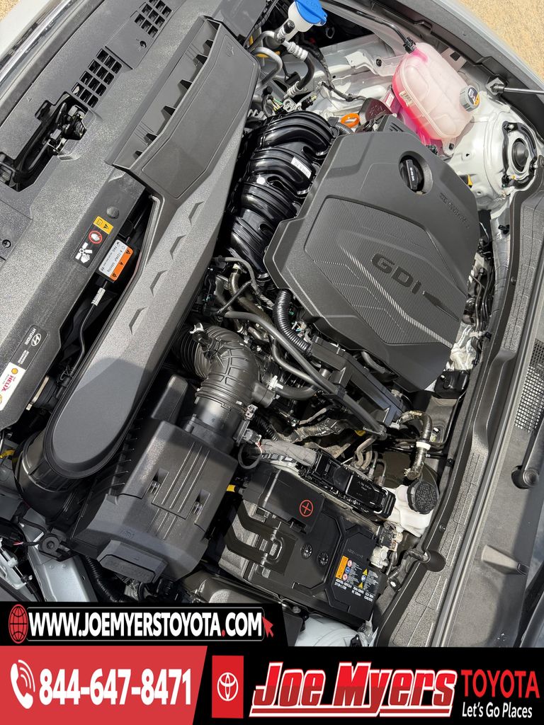 Used 2025 Aero Silver Hyundai SEL image 32