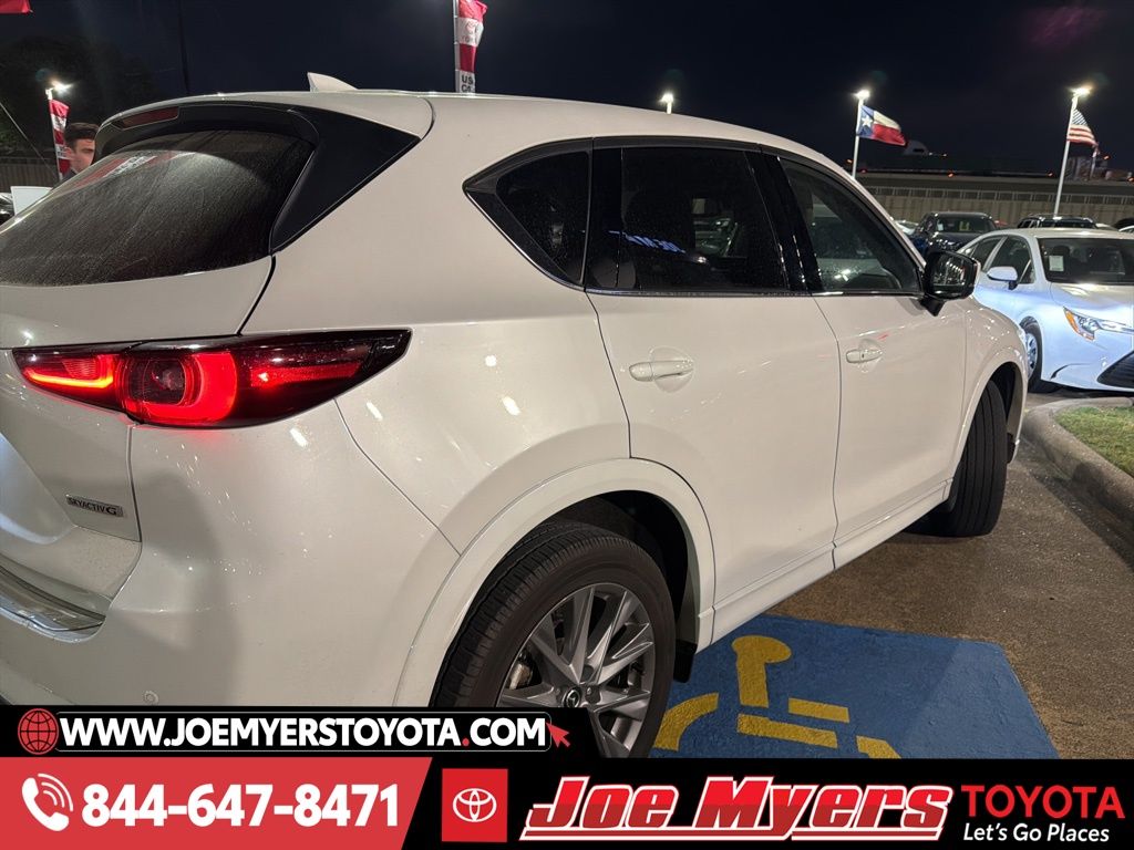 Used 2025 Rhodium White Metallic Mazda 2.5 S Premium Plus Package image 3