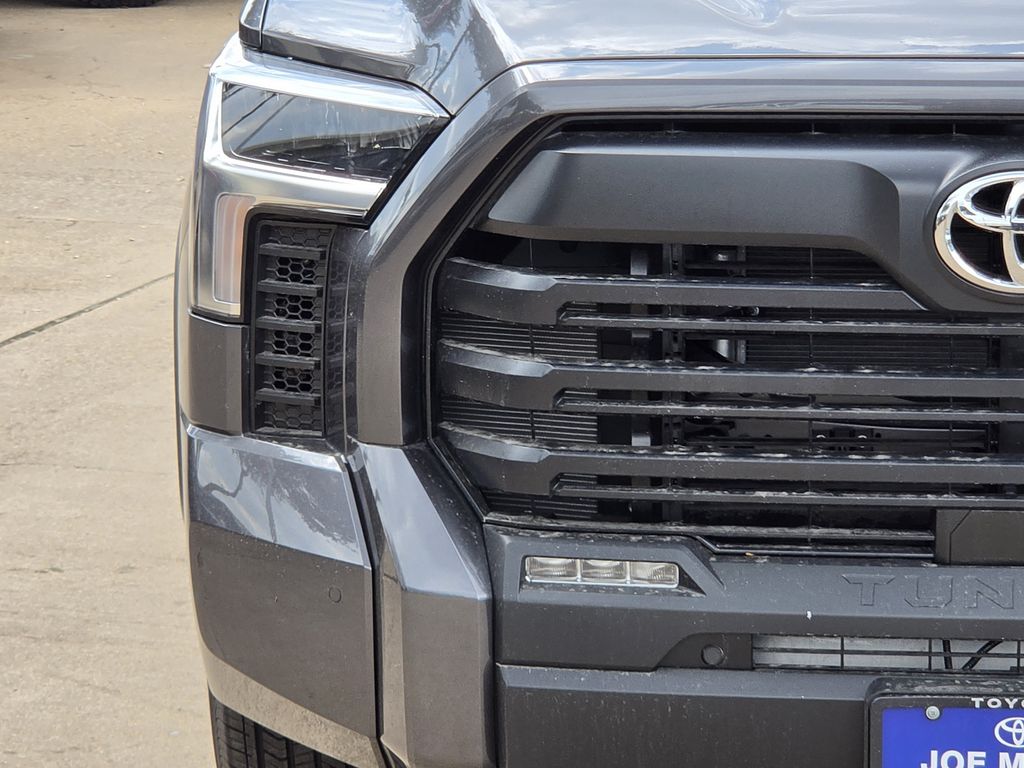New 2026 Magnetic Gray Meta Toyota SR5 image 5