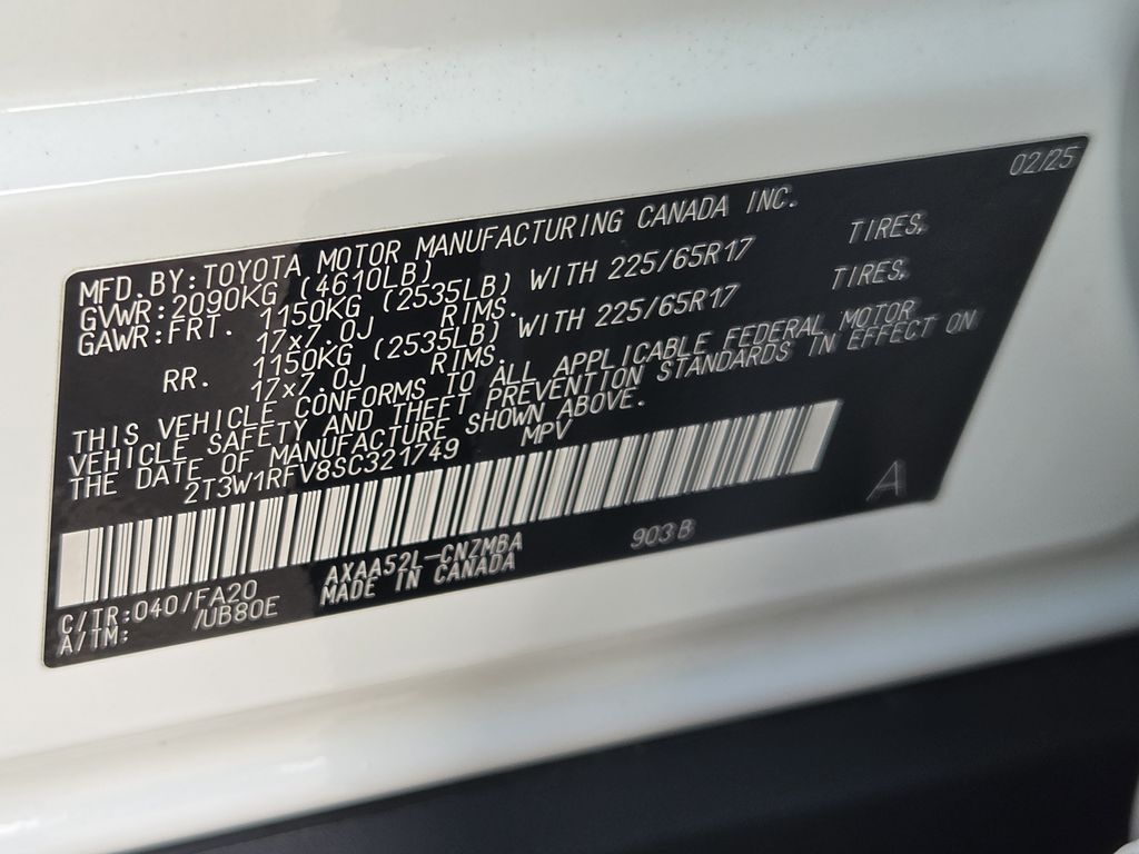 Used 2025 Ice Toyota XLE image 32