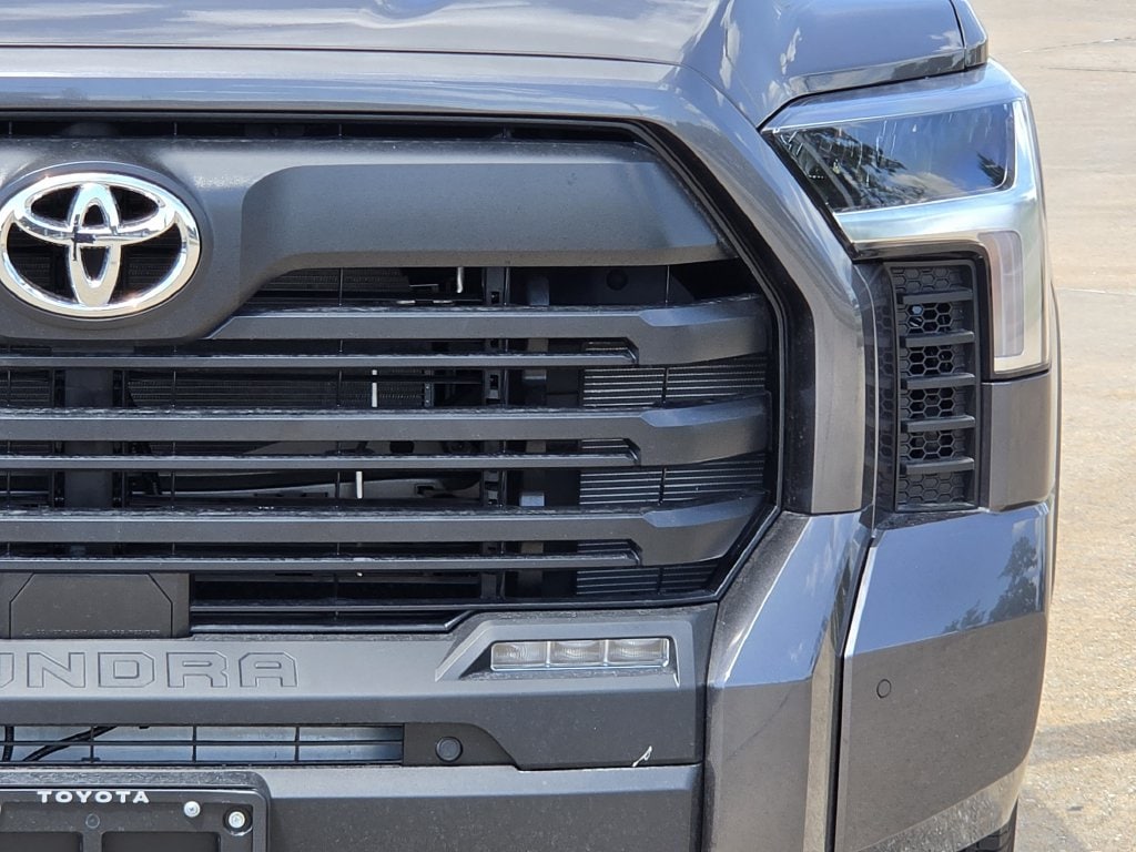 New 2026 Magnetic Gray Meta Toyota SR5 image 4