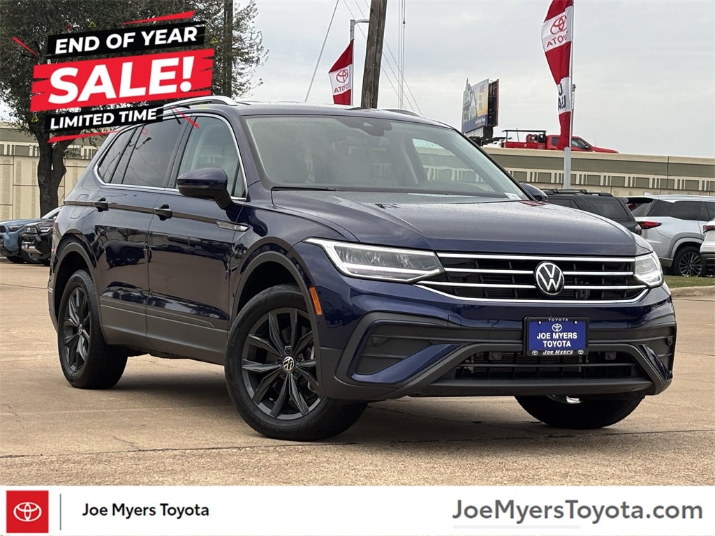 2024 Volkswagen Tiguan SE's photo