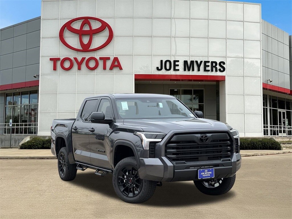 2025 Toyota Tundra SR5 photo 2