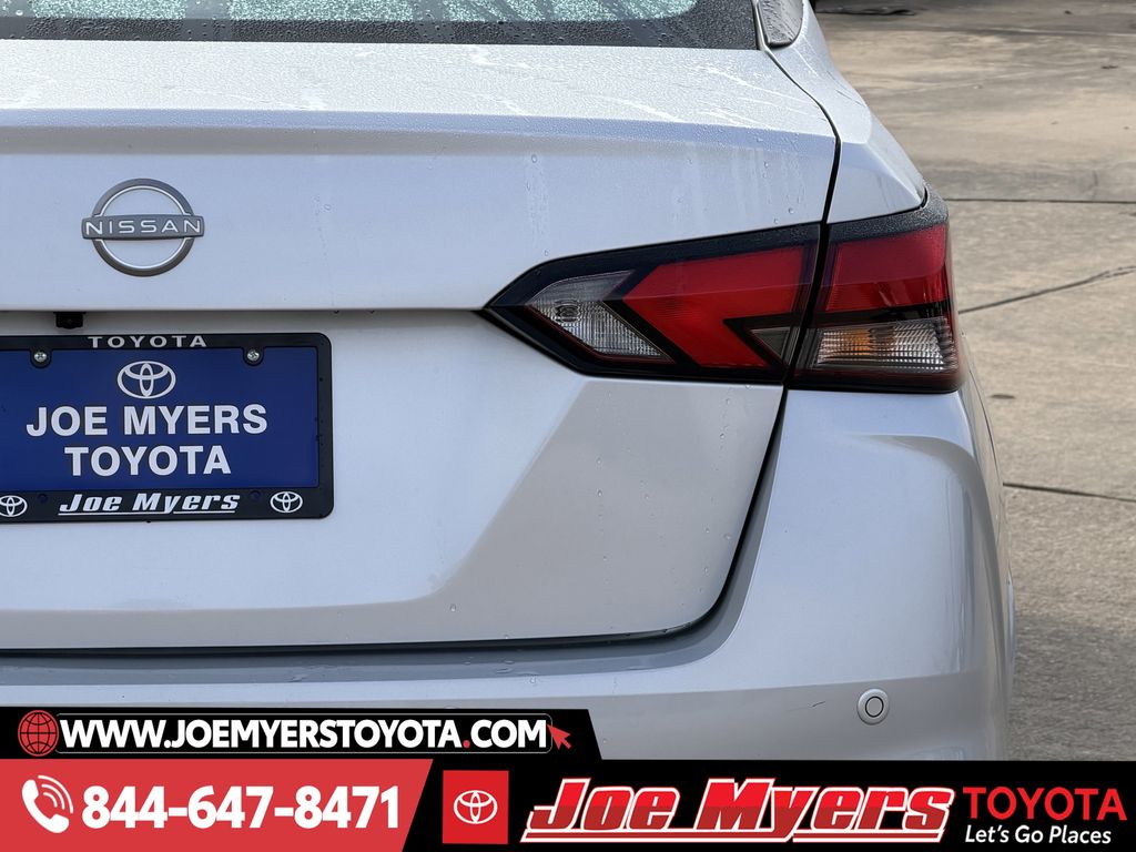 Used 2025 Brilliant Silver Metallic Nissan 1.6 SV image 8