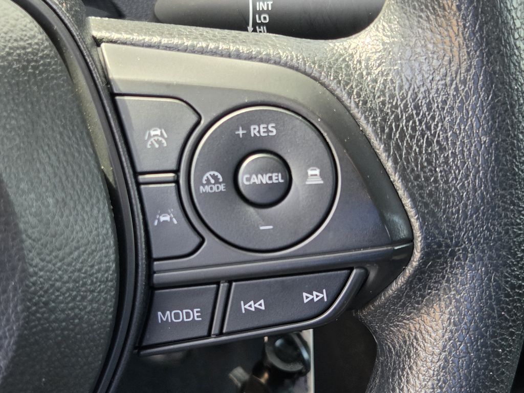 Used 2025 Underground Toyota LE image 22