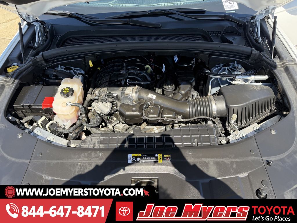 Used 2025 Bright White Clearcoat Jeep Altitude image 31