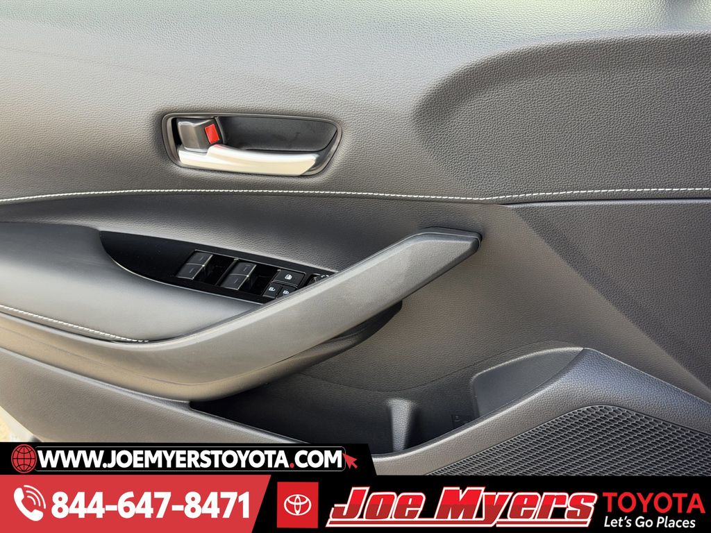 Used 2025 Classic Silver Metallic Midnight Black Metallic Toyota SE image 26