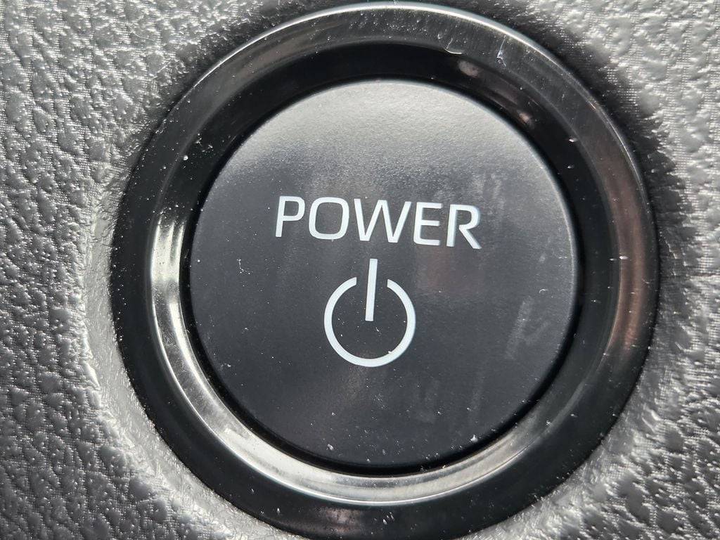 Used 2025 Ice Toyota SE image 22