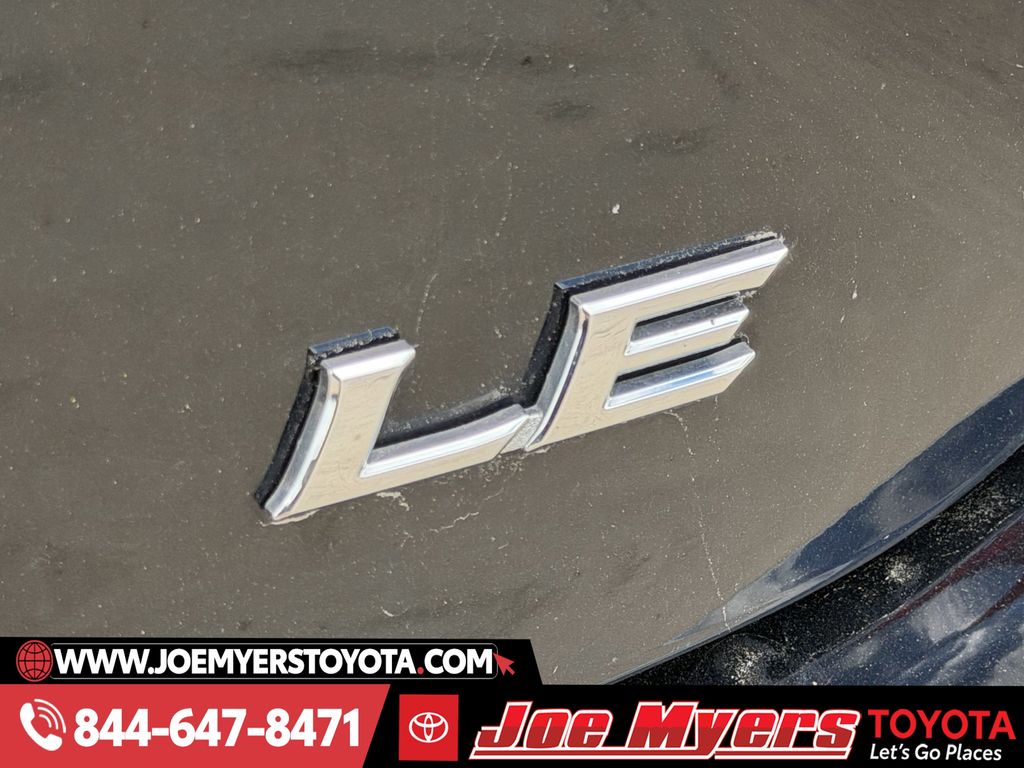 Used 2025 Midnight Black Metallic Toyota LE image 11