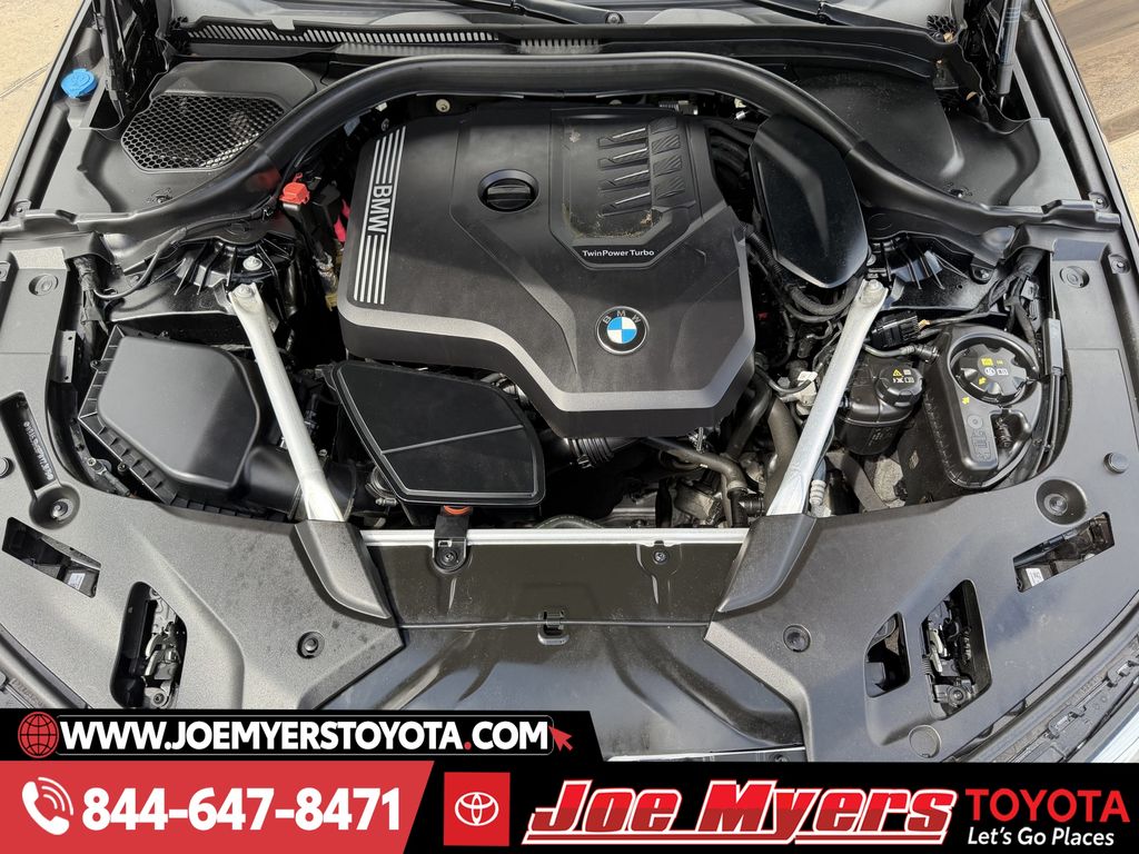 Used 2023 Black Sapphire Metallic BMW 530i image 31