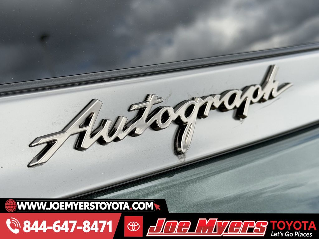 Used 2026 Deep Emerald Black Obsidian INFINITI Autograph image 11