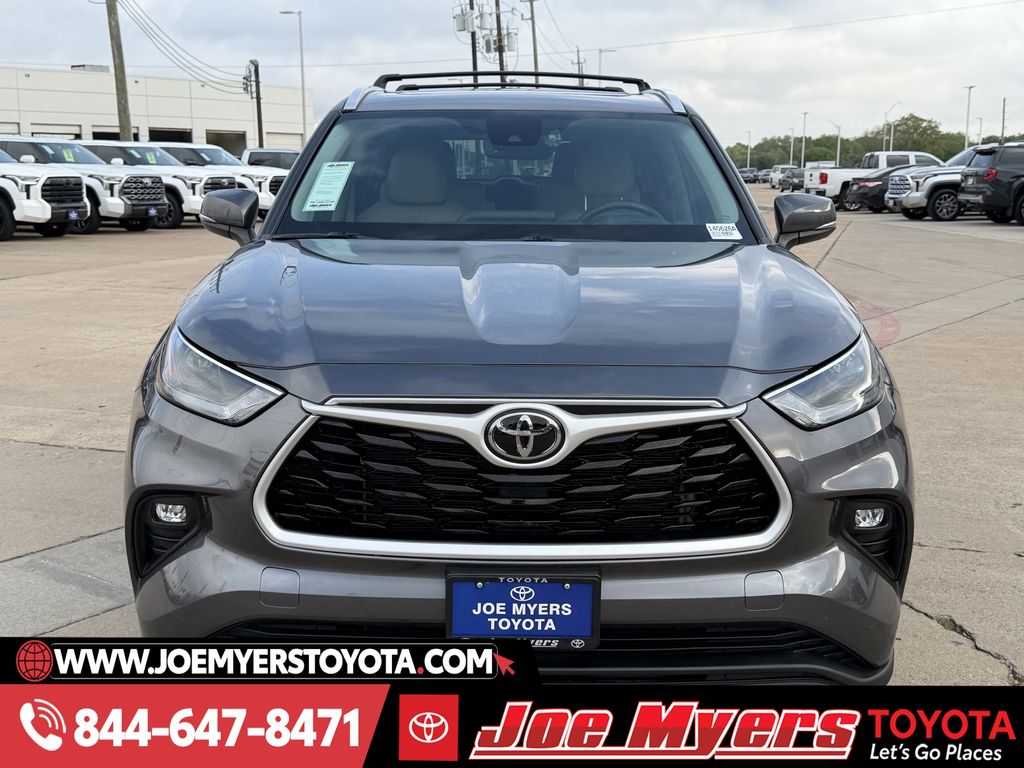 Used 2024 Magnetic Gray Metallic Toyota XLE image 3