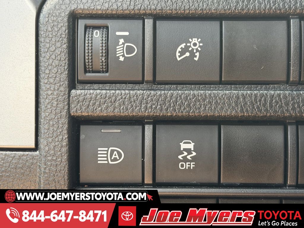 Used 2025 Underground Toyota SR5 image 25