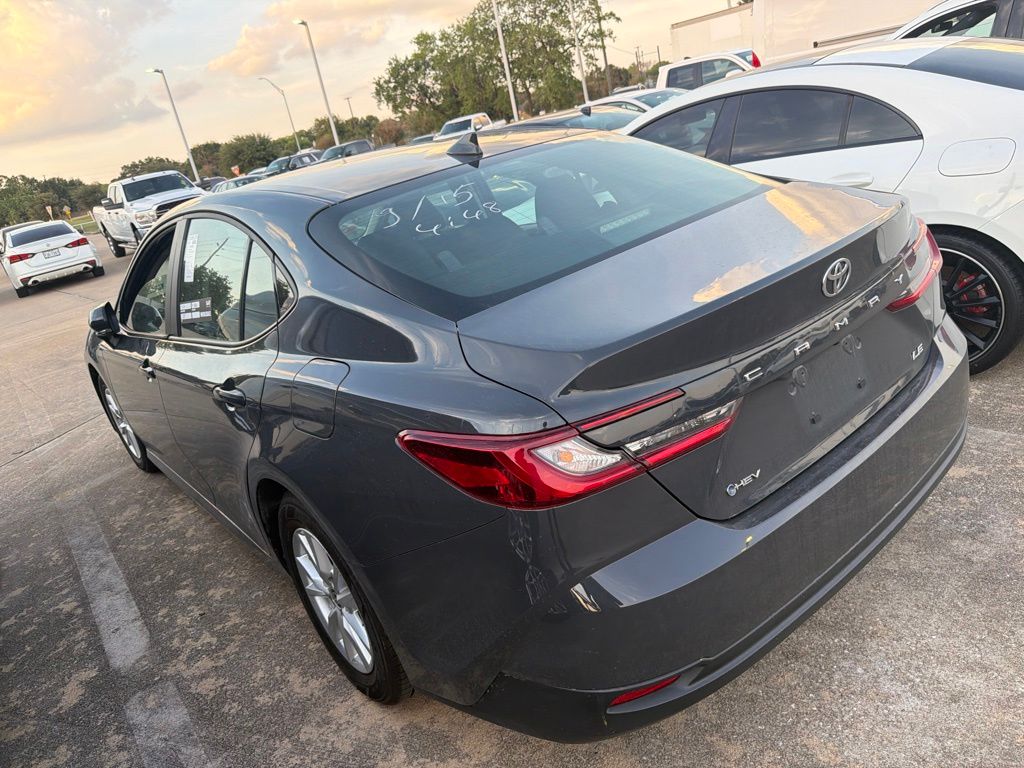 Used 2025 Underground Toyota LE image 4