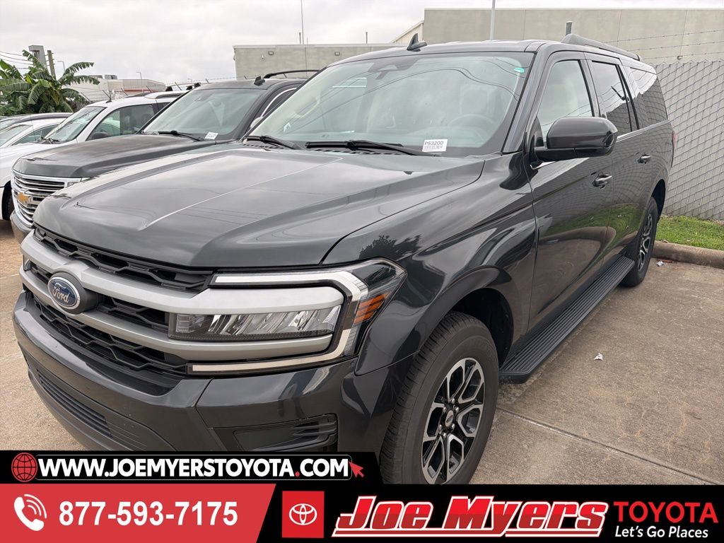 2024 Ford Expedition XLT MAX's photo