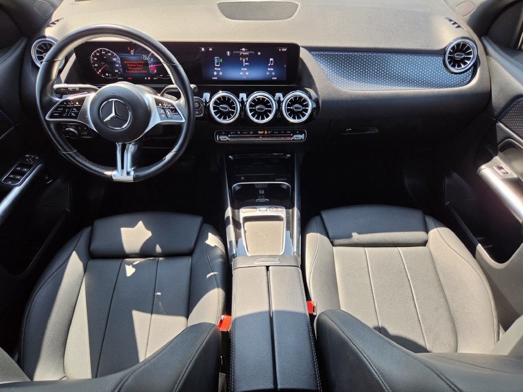 Used 2025 Black Mercedes-Benz GLA 250 image 12