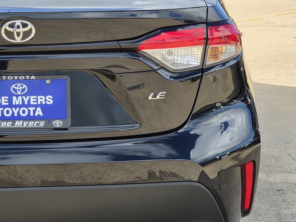 Used 2026 Midnight Black Metallic Toyota LE image 9