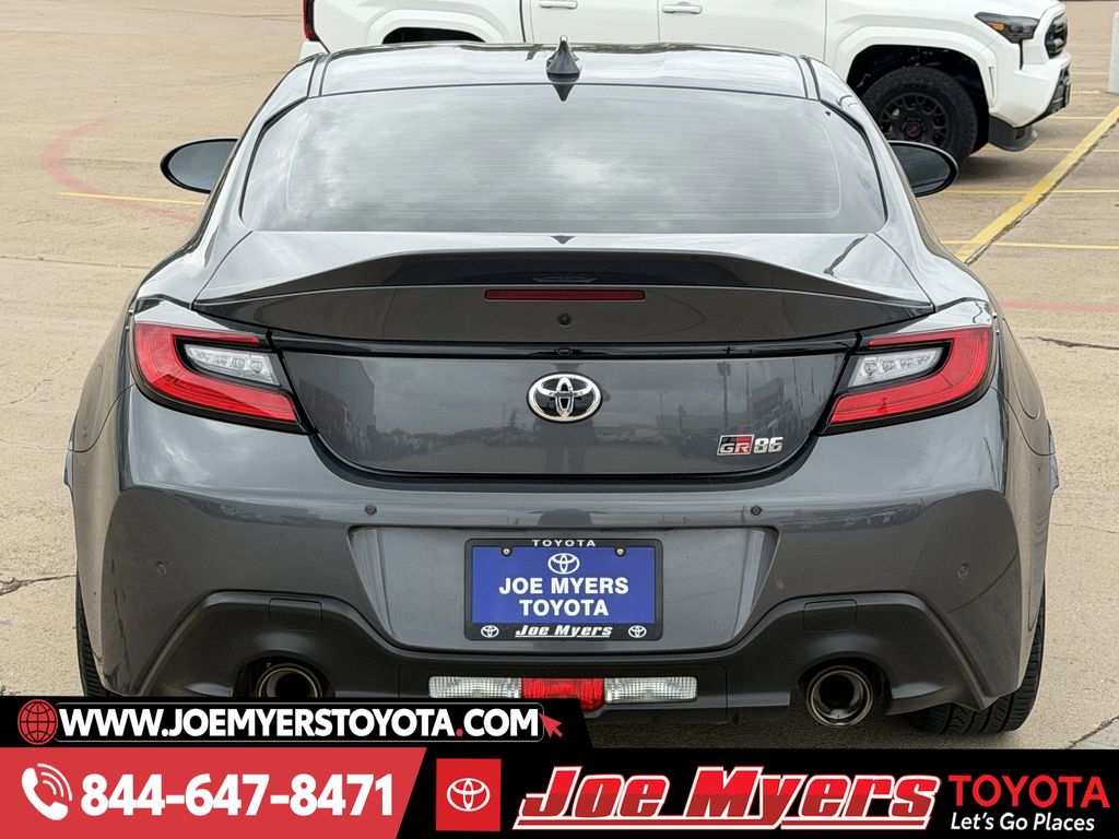 Used 2022 Pavement Toyota Premium image 8