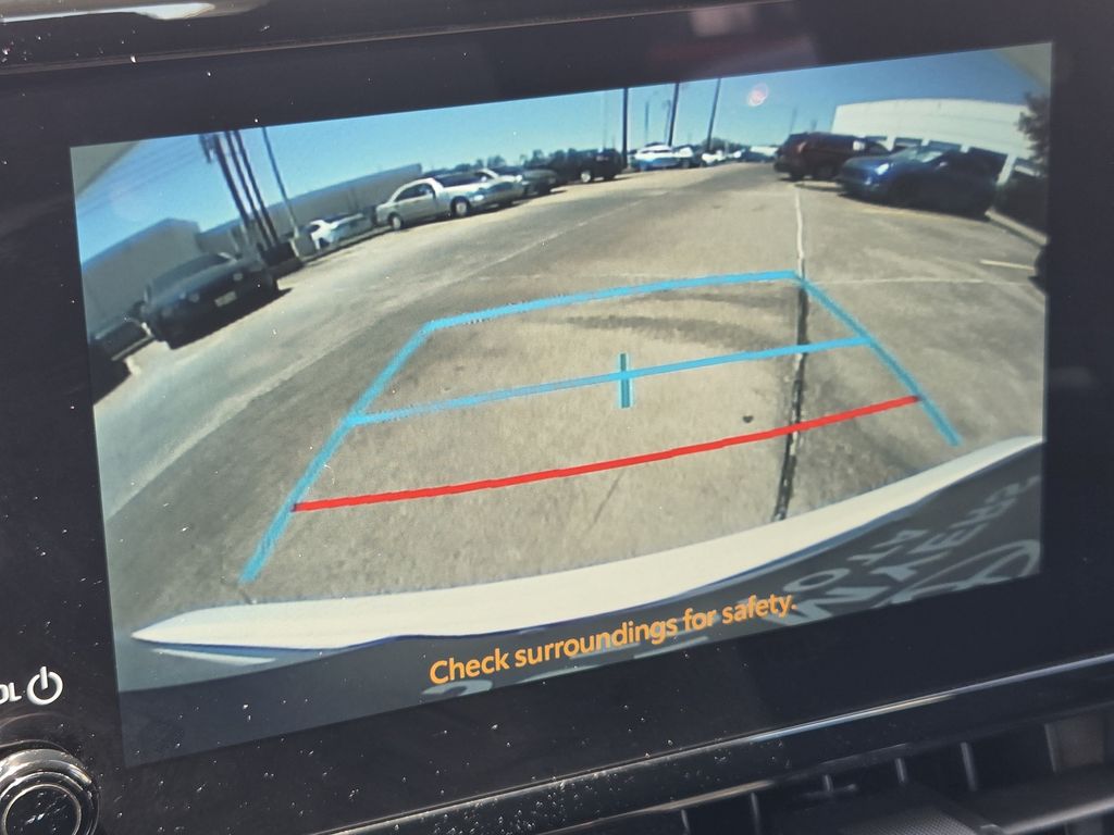 Used 2025 Ice Toyota LE image 19