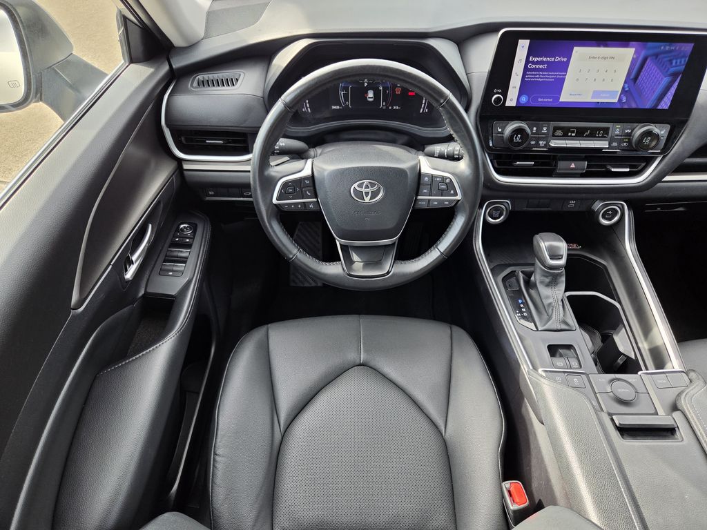 Used 2025 Celestial Silver Metallic Toyota XLE image 14