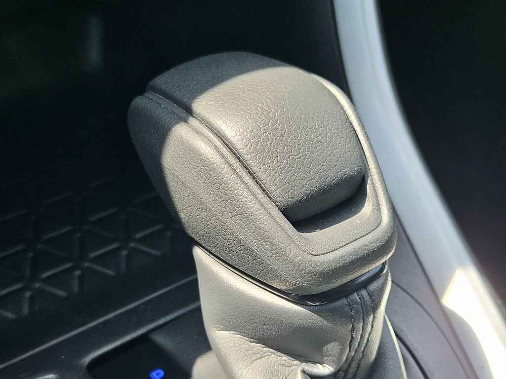 Used 2025 Silver Sky Metallic Toyota XLE image 21