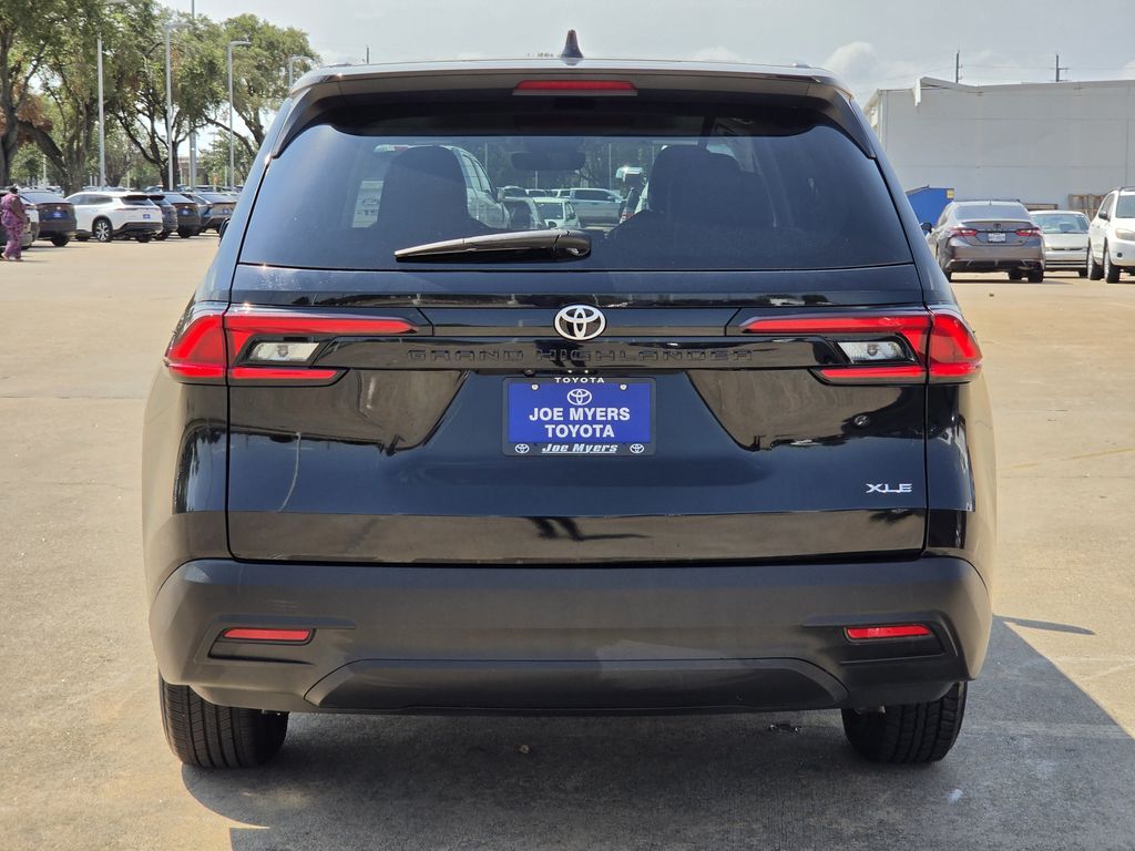 Used 2025 Midnight Black Metallic Toyota XLE image 8