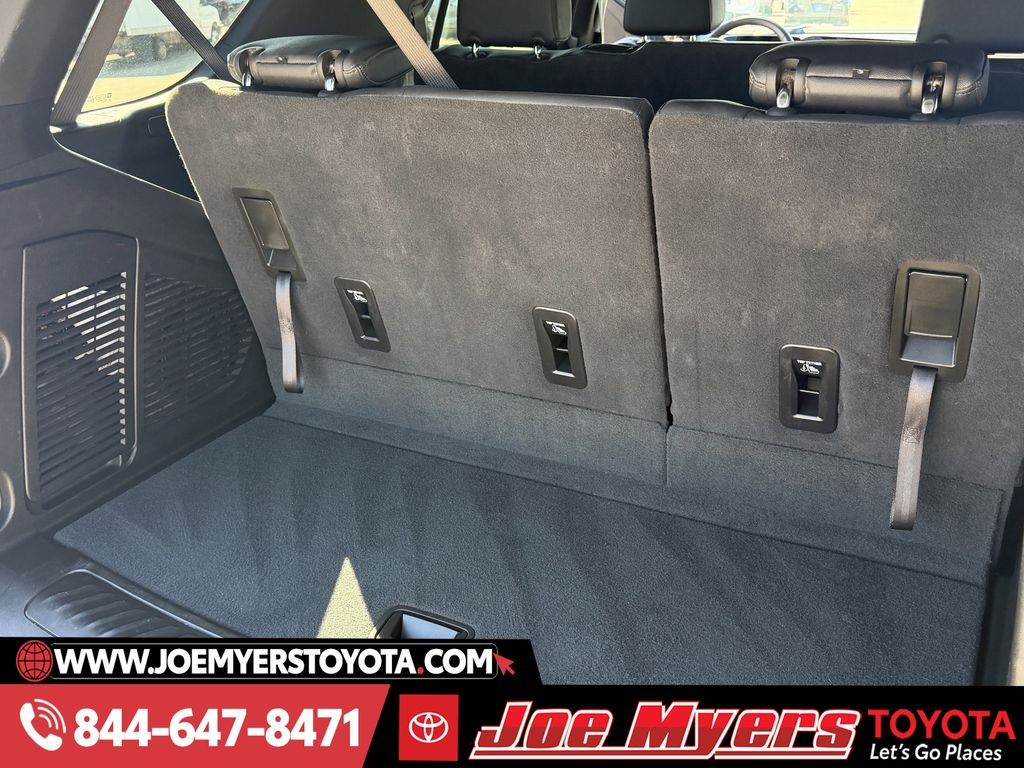 Used 2025 Black Chevrolet LT image 31