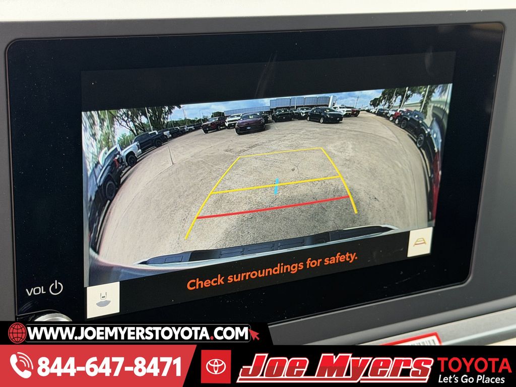 New 2026 Ice Cap Toyota SR5 image 17