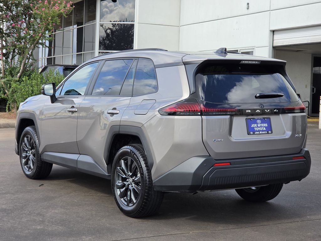 Used 2026 Meteor Toyota XLE Premium image 7