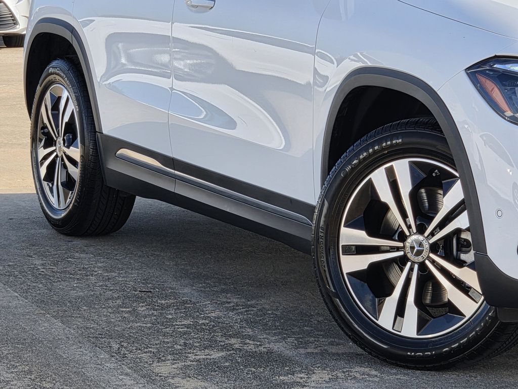 Used 2025 White Mercedes-Benz GLA 250 image 11