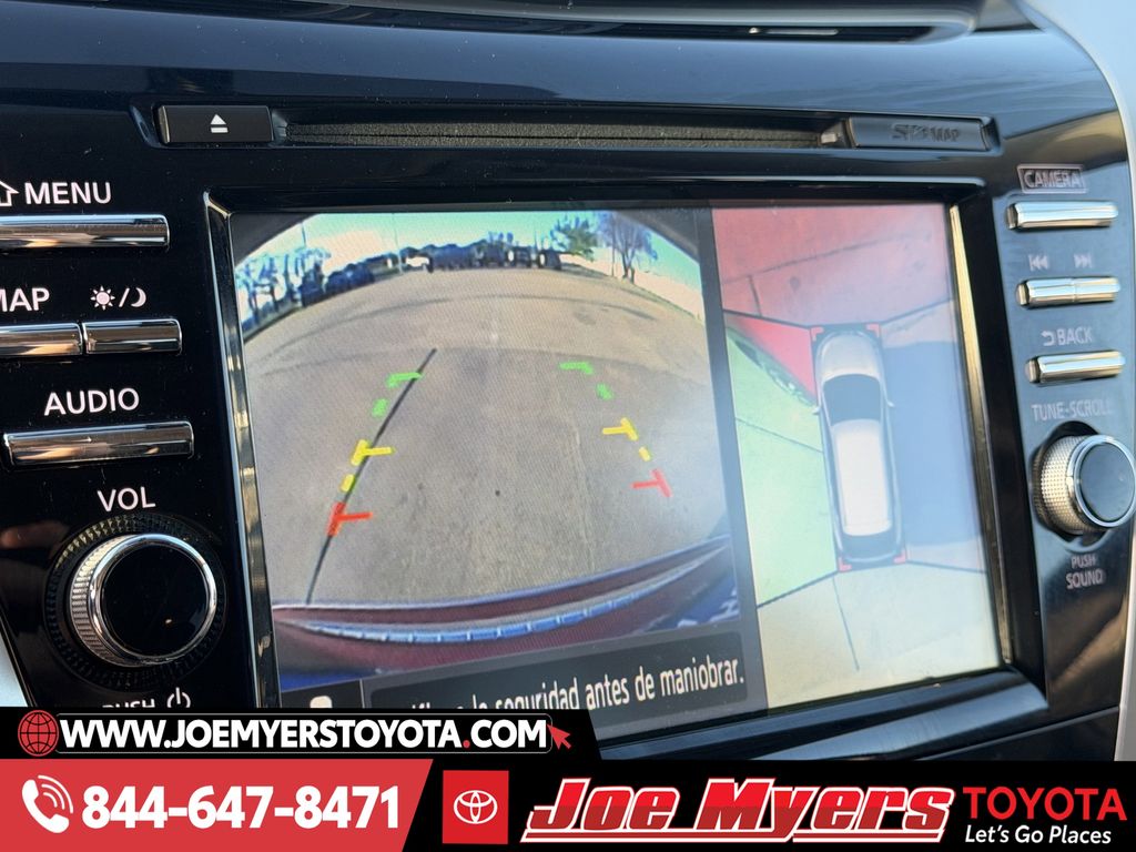 Used 2018 Cayenne Red Metallic Nissan Platinum image 19