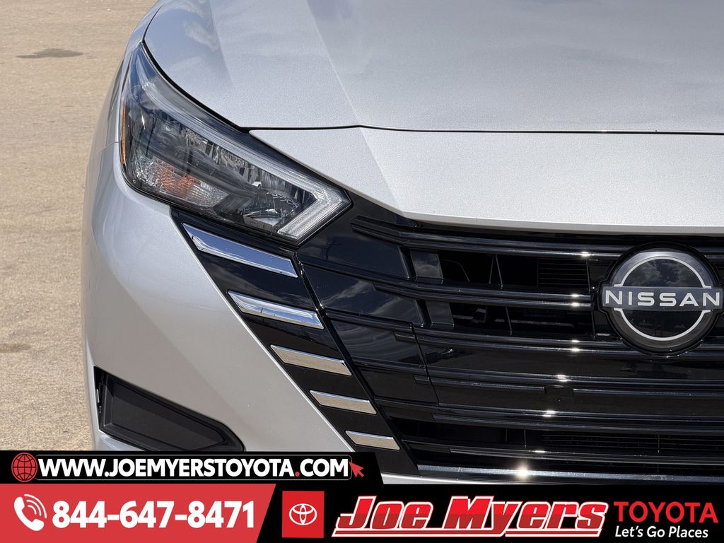 Used 2025 Brilliant Silver Metallic Nissan 1.6 SV image 5