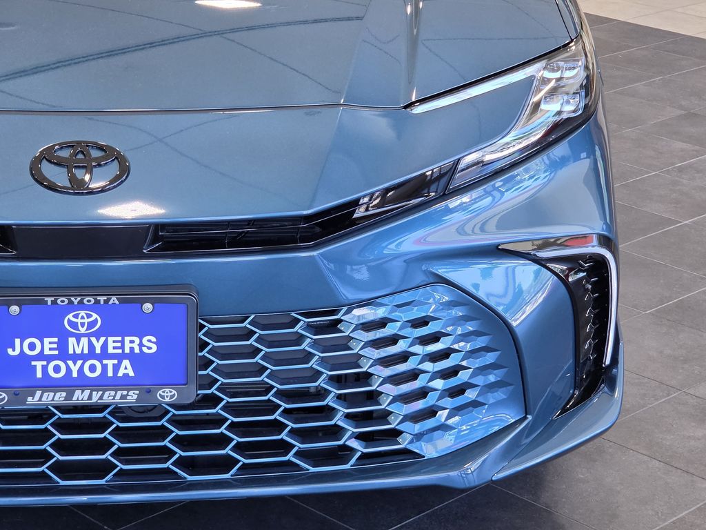 New 2026 Ocean Gem Toyota XSE image 4
