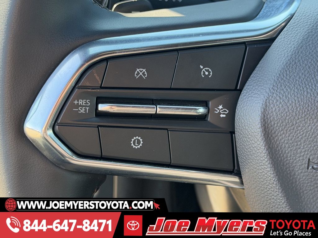 Used 2025 Black Chevrolet LT image 24