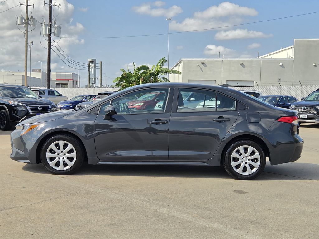Used 2025 Underground Toyota LE image 6