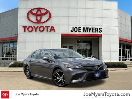 2021 Toyota Camry SE Sedan
